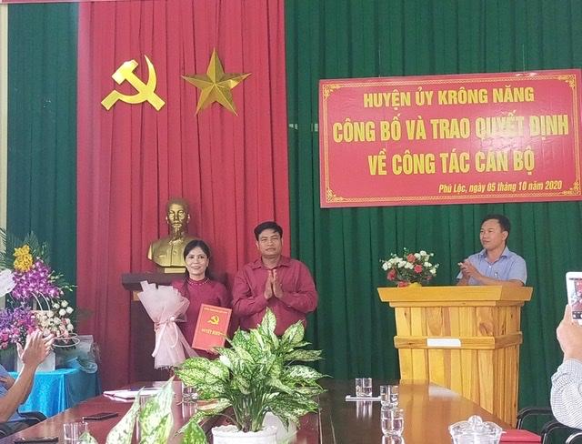 Lễ công bố và trao quyết định về công tác cán bộ